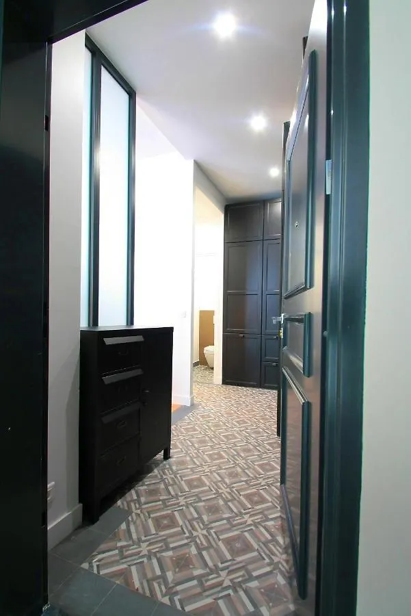 210043 - Superbe 3 pièces à République Apartamento Paris 0*,  França